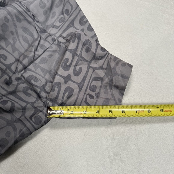 Quick Silver Waterman Collection Shirt Mens Medium Gray All‎ Over Print Camp - Picture 9 of 9